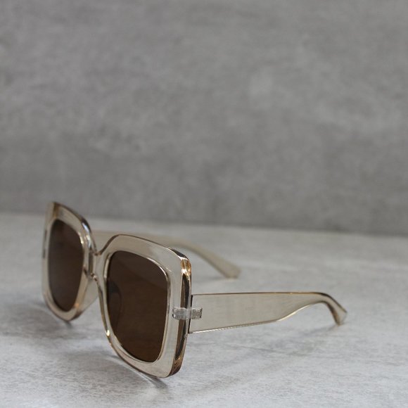 No Fashion Deadlines Accessories - Clear/Tan Wide Frame Rectangle oversized Sunglasses